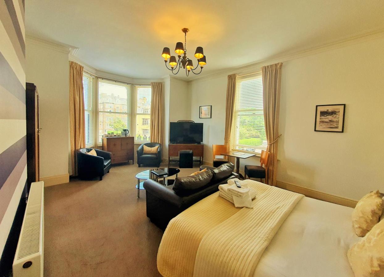 Rowntree Lodge Scarborough Bagian luar foto