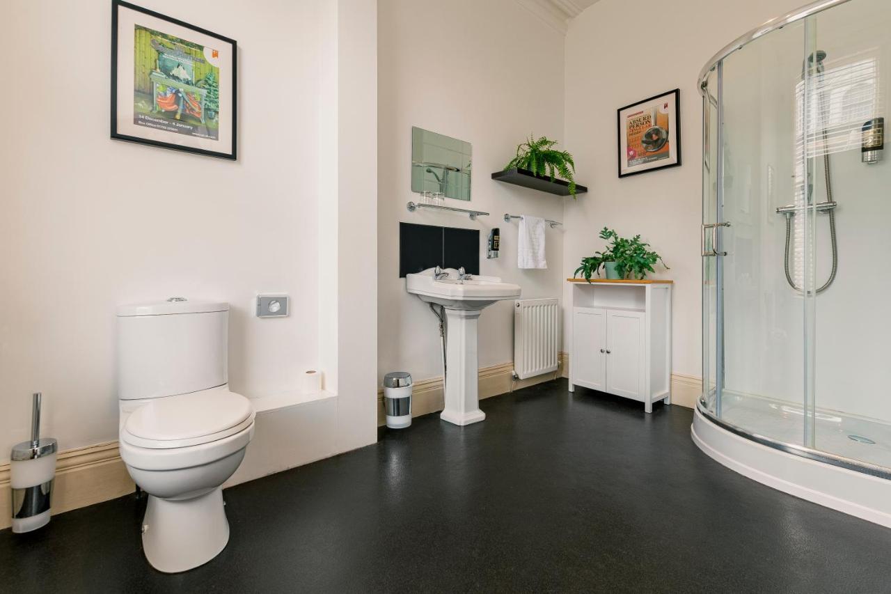Rowntree Lodge Scarborough Bagian luar foto