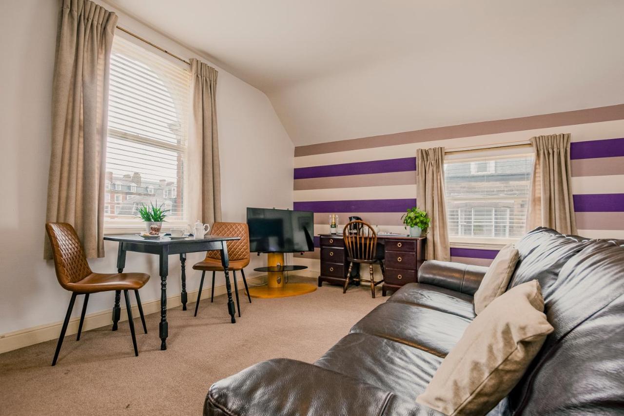 Rowntree Lodge Scarborough Bagian luar foto